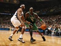 开云体育下载-季后赛抢七之夜，戈贝尔的沉默与轰鸣