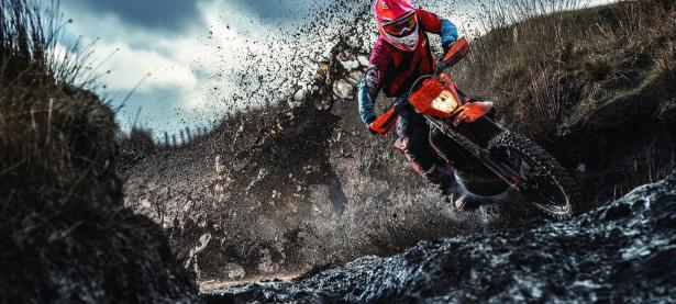 开云官网-逆袭之路，哈斯车队翻盘雷诺，拉塞尔高光表现铸就历史