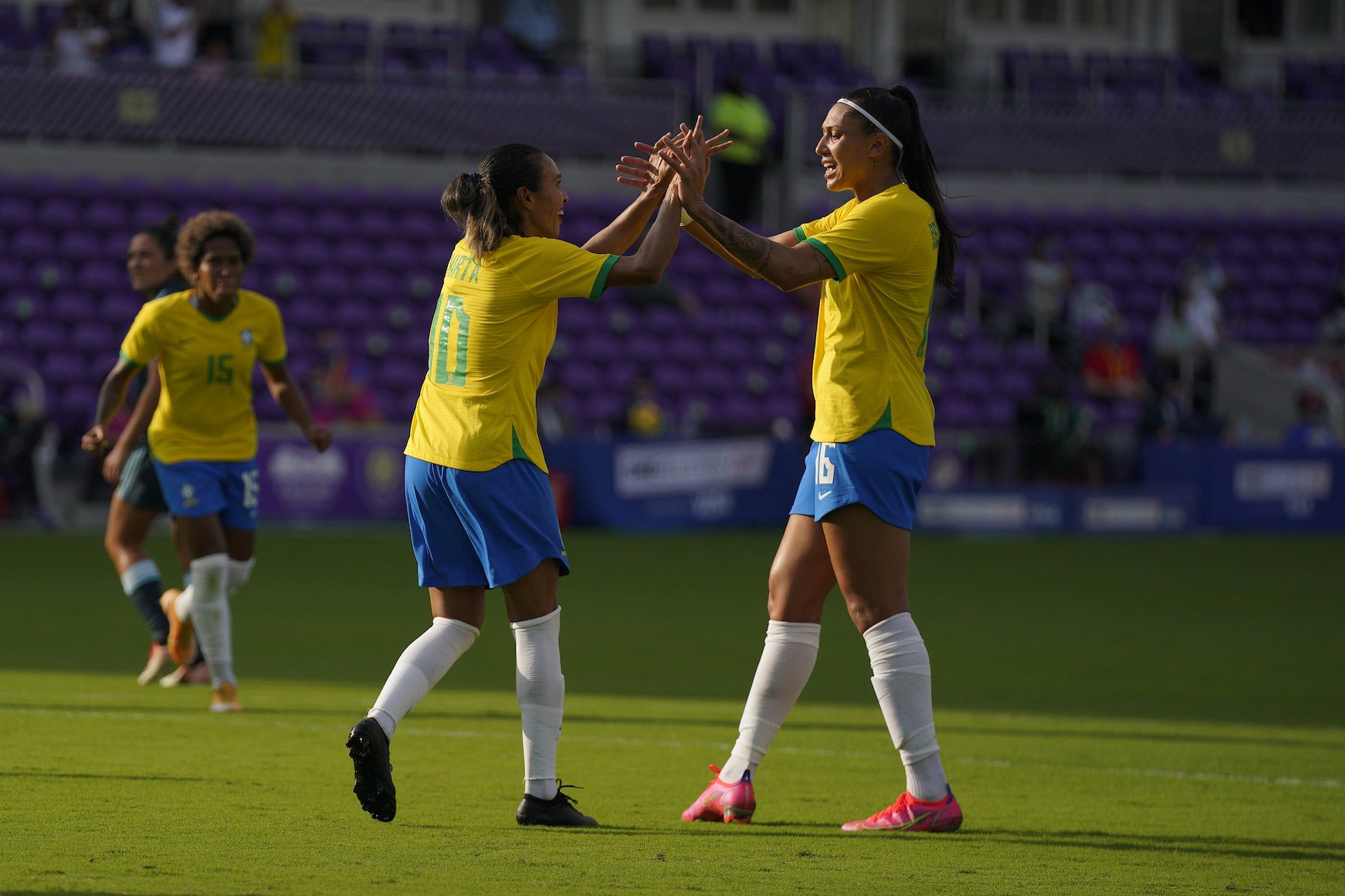 开云APP-包含肯尼亚女足队启动体育交流计划，促进国际友谊的词条