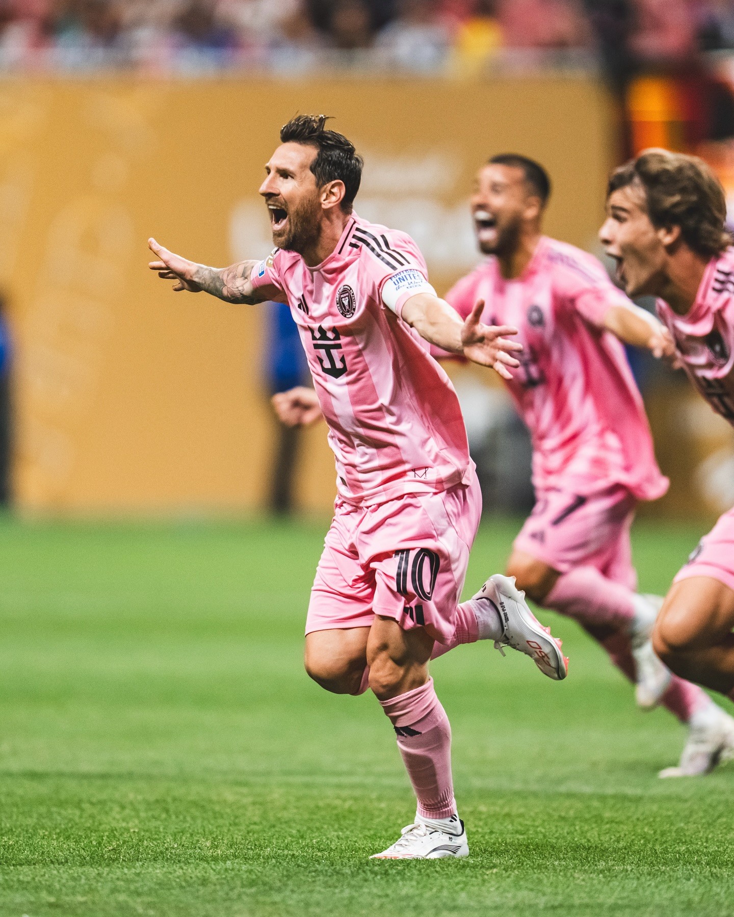 梅西助攻完美传射,带领巴萨获得关键胜利的简单介绍 梅西助攻完美传射,带领巴萨获得关键胜利的简单介绍