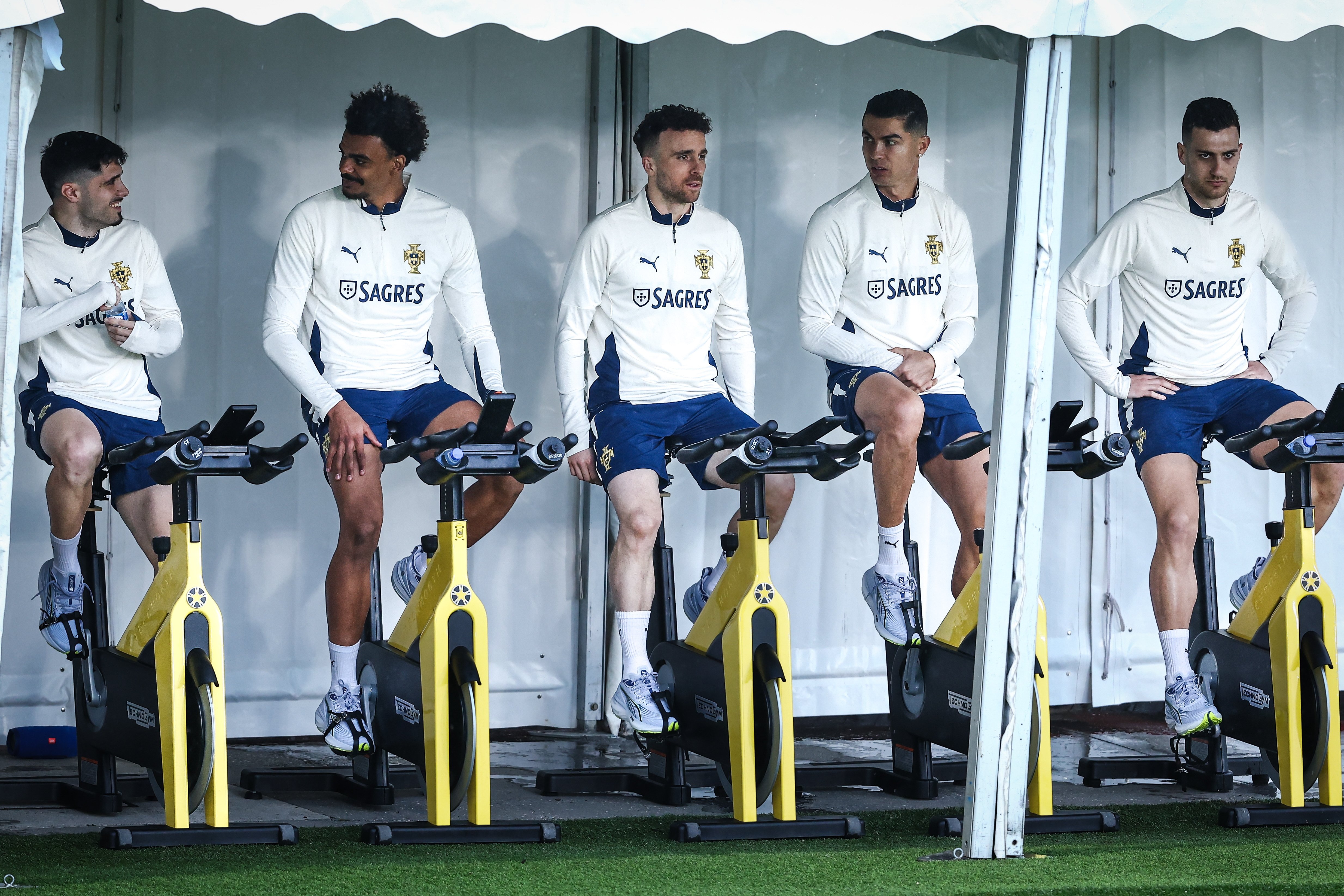 欧洲足球国家队备战期间展现出色技艺 欧洲足球国家队备战期间展现出色技艺