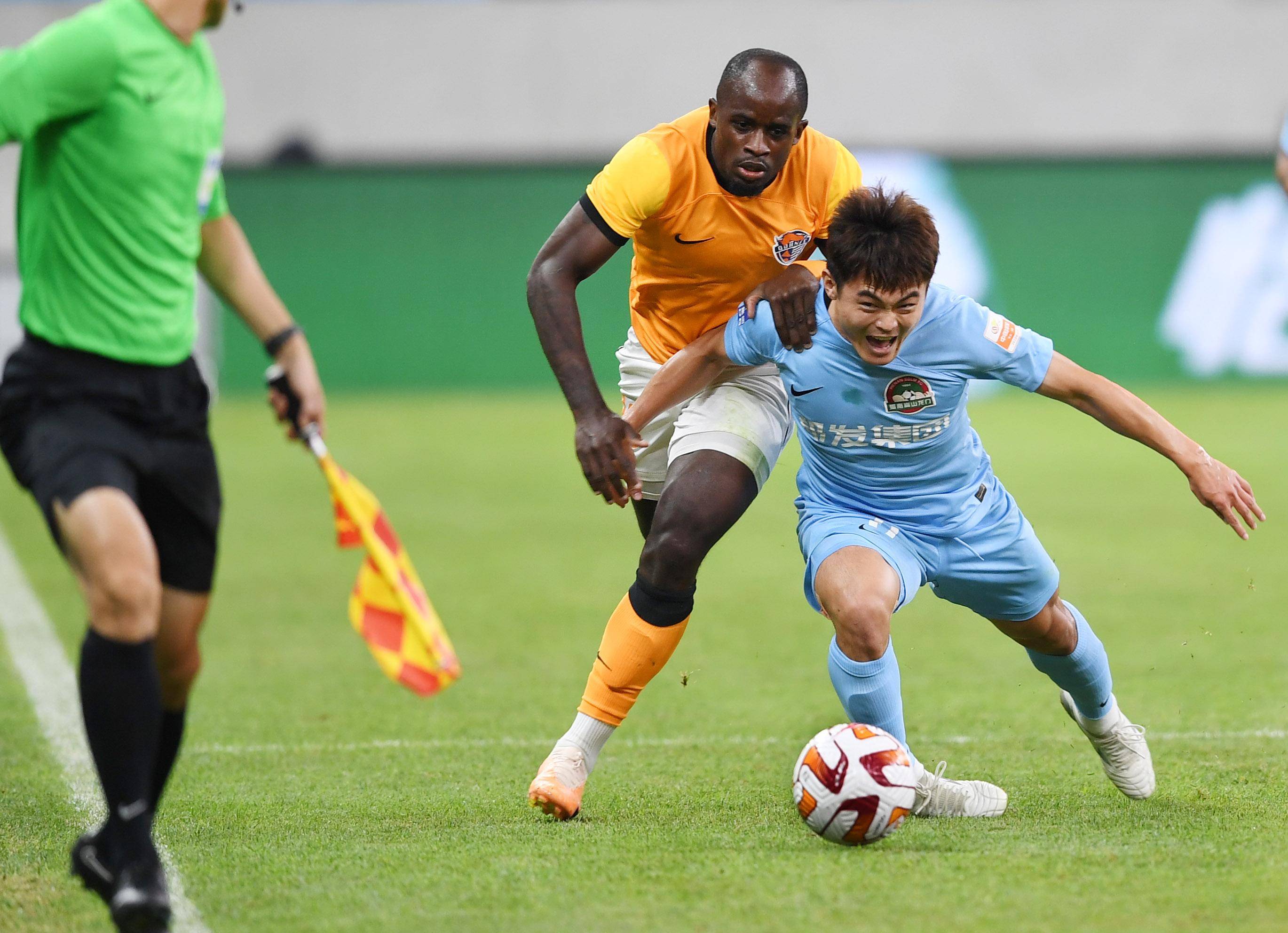 关于天海主场力克建业,保级形势稍缓的信息 关于天海主场力克建业,保级形势稍缓的信息