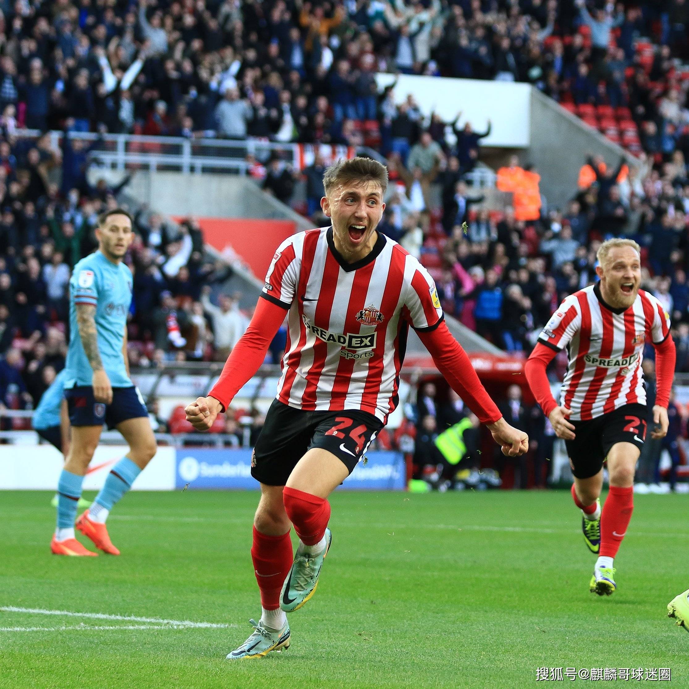 伯恩利队在主场比赛中完胜对手,实现三连胜的简单介绍 伯恩利队在主场比赛中完胜对手,实现三连胜的简单介绍