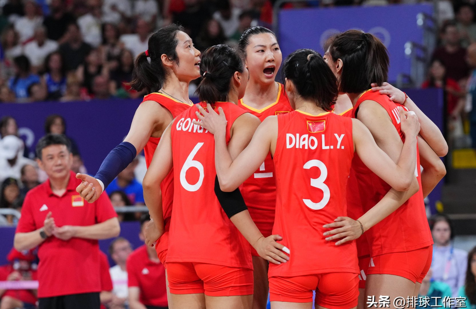 包含女子篮球世界杯即将开幕，球队备战紧张的词条