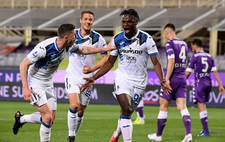 包含亚特兰大将客场对阵罗马，力争夺胜的词条