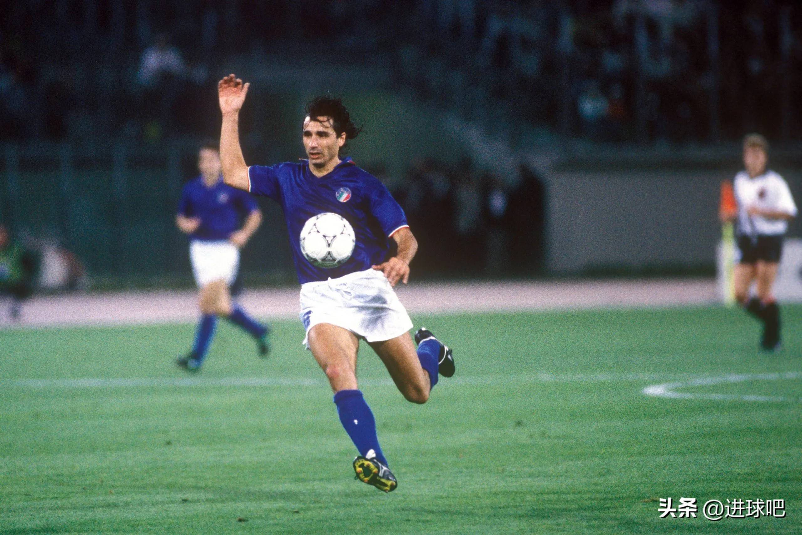 意大利队弃用老将,转投年轻阵容 意大利队弃用老将,转投年轻阵容