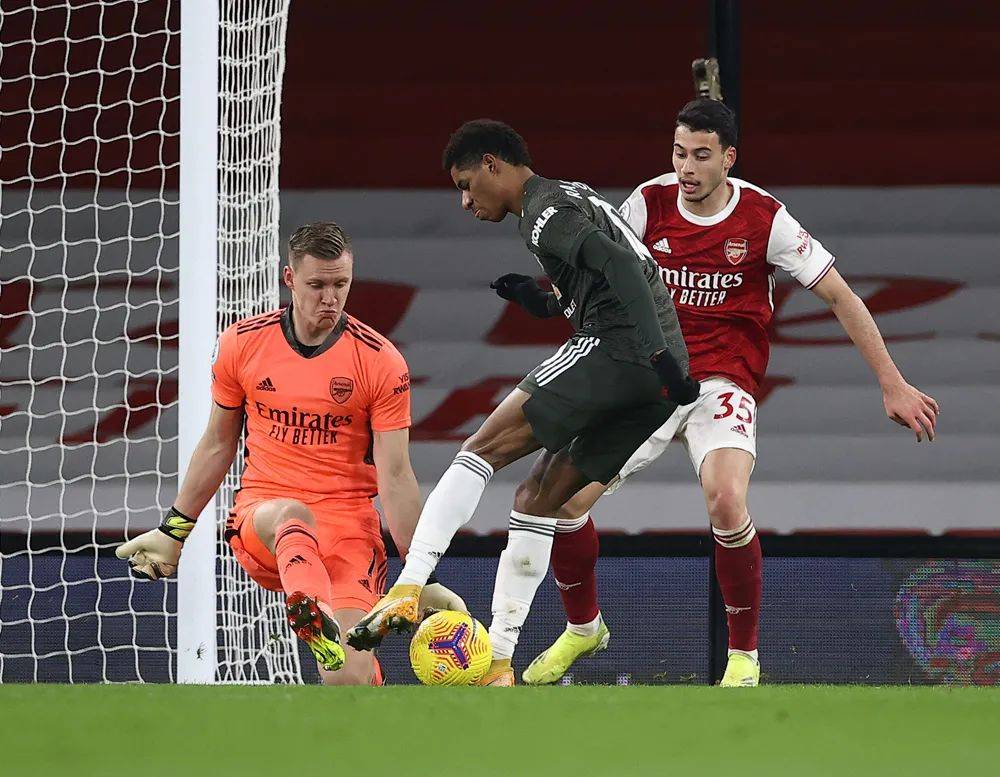 秘鲁鏖战阿森纳,罗本打破历史纪录 秘鲁鏖战阿森纳,罗本打破历史纪录