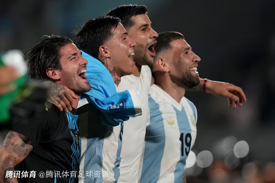 阿根廷足球队凭借进球晋级下一轮